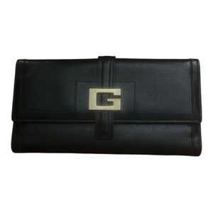 Authentic Gucci long Epi leather wallet